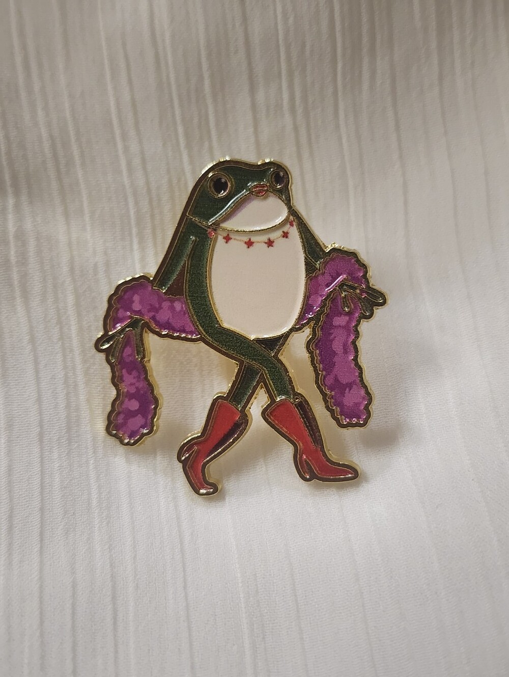 🐸💋 Fabulous Frog in Red Boots & Feather Boa Enamel Pin